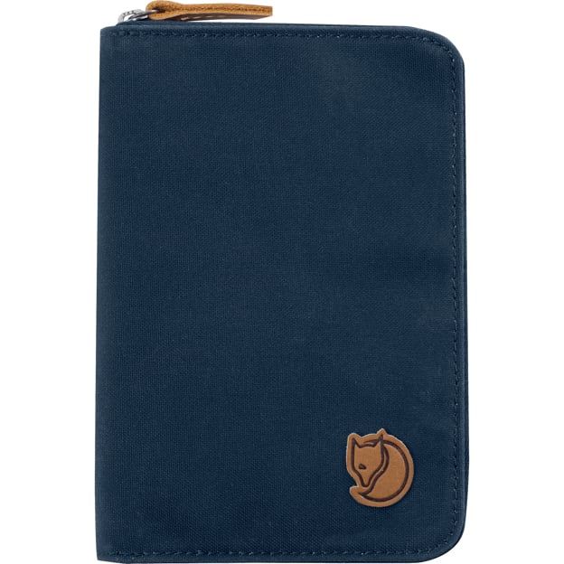 7323450022587_ss18_srqz_passport_wallet_21