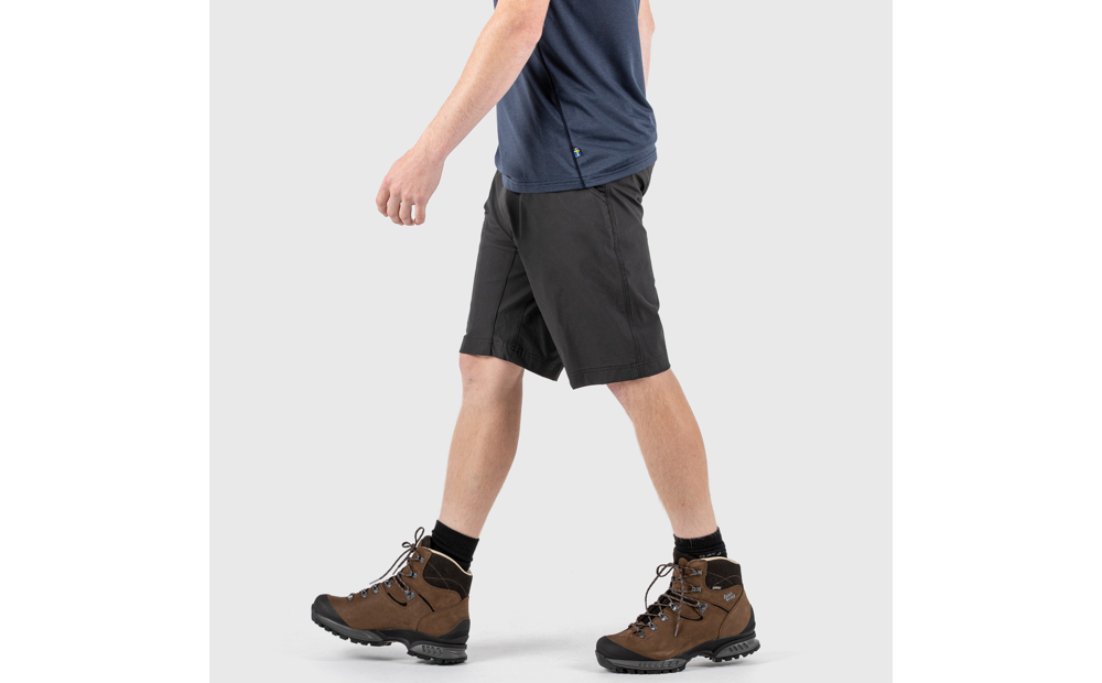 abisko_lite_shorts_m_82465-030_d_model_fjr