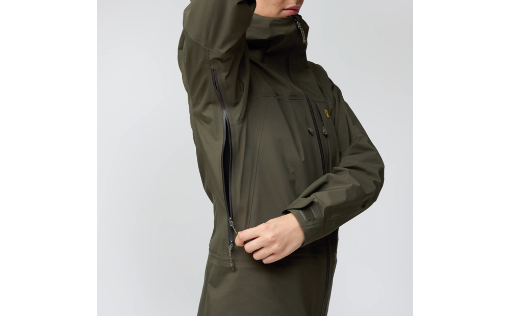 bergtagen_gtx_touring_jacket_w_14500150-662_h_model_1730