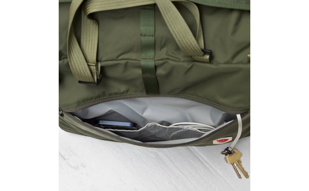 high_coast_tote_30_23200331-623_j_model_1499