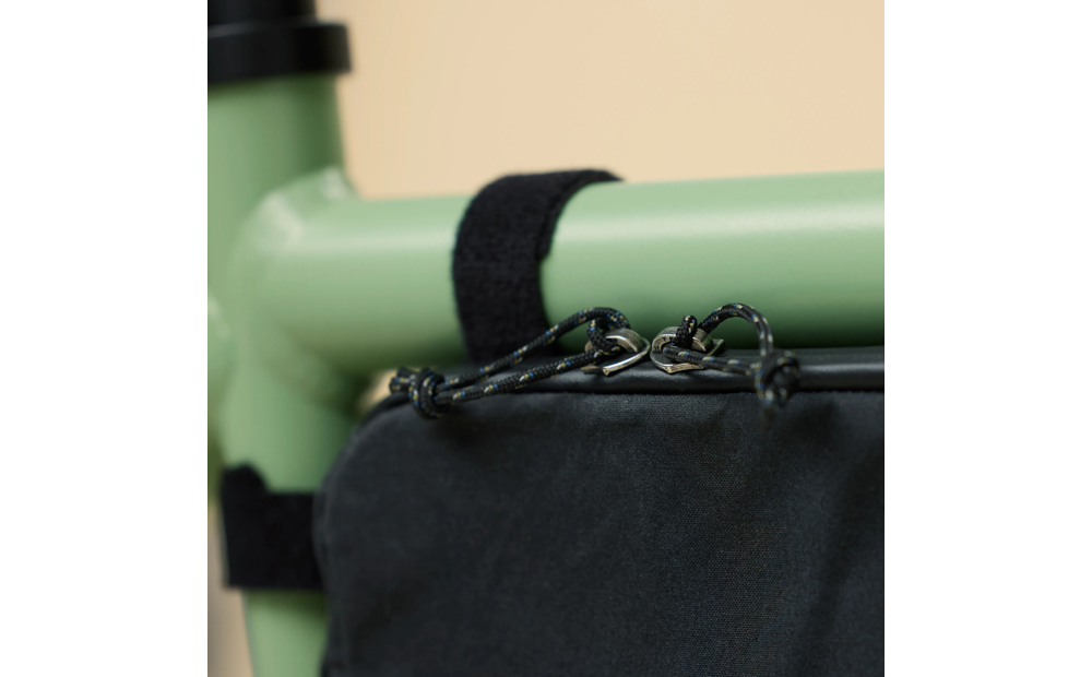 hoja_frame_bag_m_23200313-550_i_model_1431