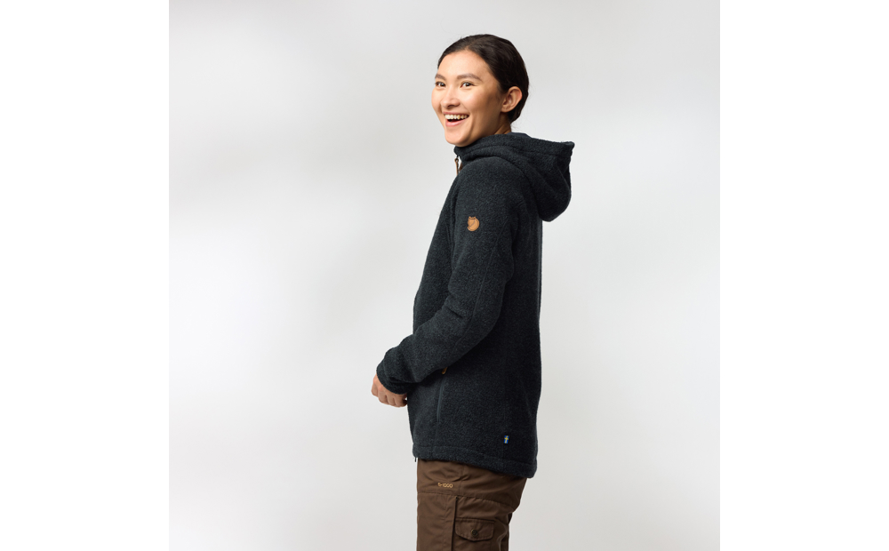 kaitum_fleece_w_14600261-555_e_model_fjr