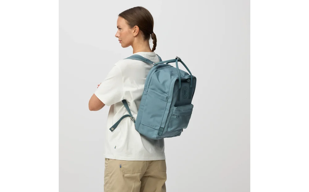 kanken_no2_laptop_15_23803-577_f_model_1781