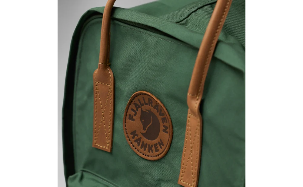 kanken_no_2_laptop_15_23803-679_h_model_fjr