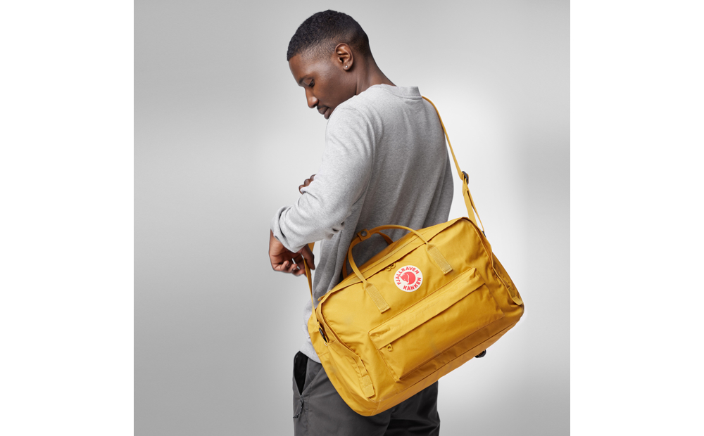 kanken_weekender_23802-160_b_model_fjr