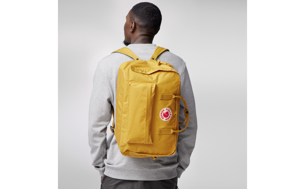 kanken_weekender_23802-160_c_model_fjr