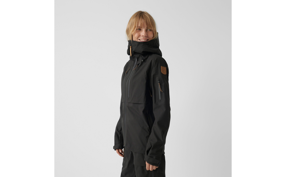 keb_eco-shell_jacket_w_89600-550_e_model_fjr