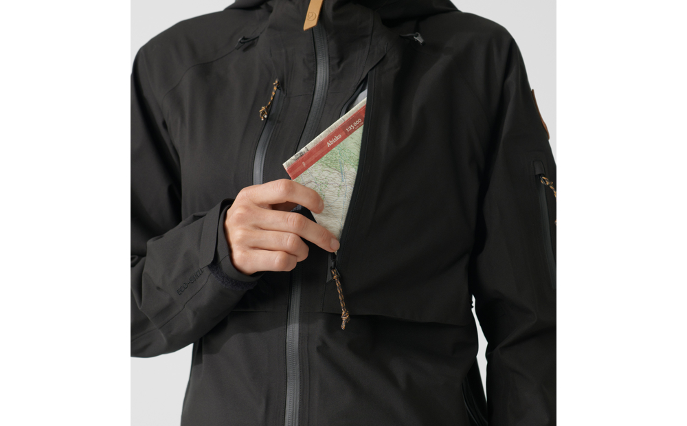 keb_eco-shell_jacket_w_89600-550_f_detail_fjr