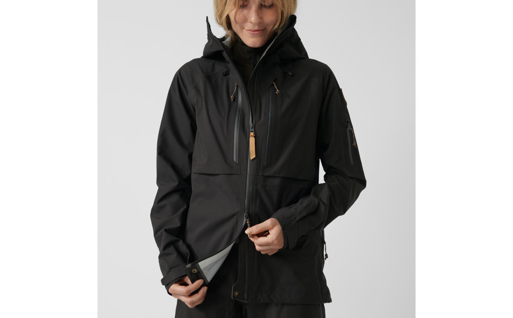 keb_eco-shell_jacket_w_89600-550_l_detail_fjr