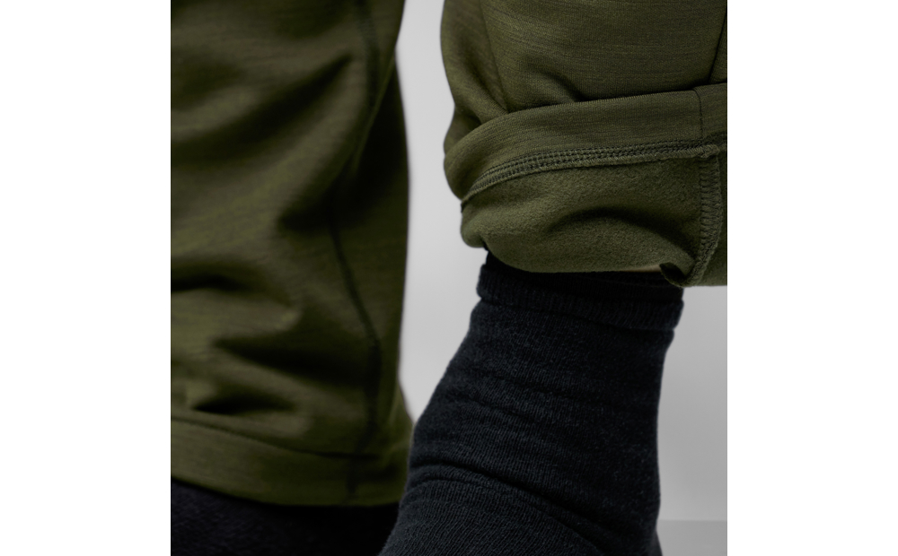keb_fleece_trousers_m_88706-662_f_model_fjr