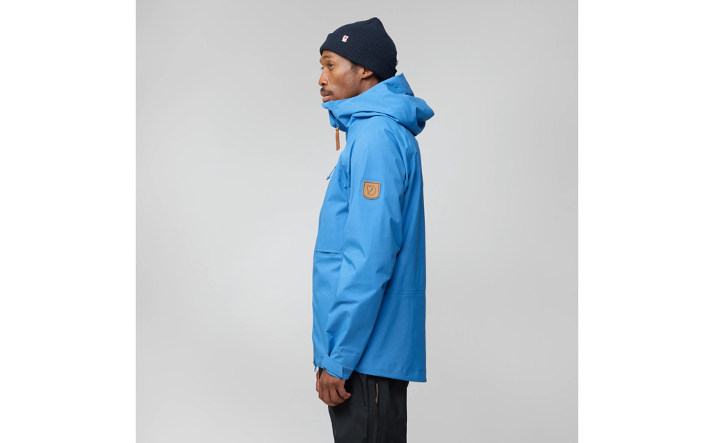 keb_gtx_jacket_m_12500182-525_e_model_1980