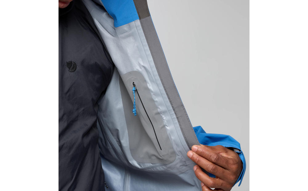 keb_gtx_jacket_m_12500182-525_l_model_2035