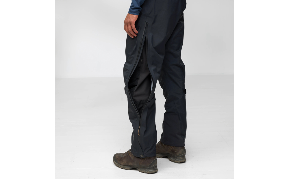 keb_gtx_trousers_m_12200218-550_j_model_2186