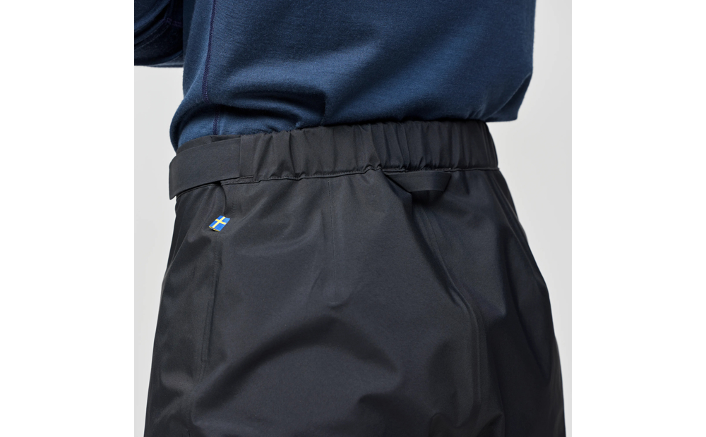 keb_gtx_trousers_w_14200209-550_f_model_0338