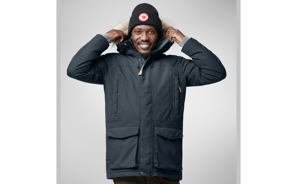 nuuk_lite_parka_m_87158-555_b_model_fjr