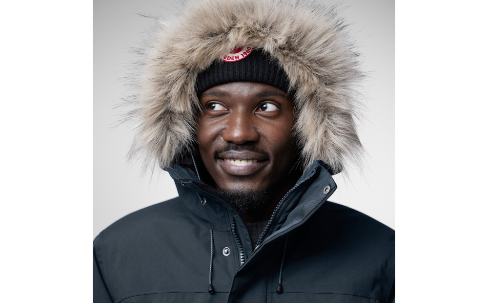 nuuk_lite_parka_m_87158-555_c_model_fjr
