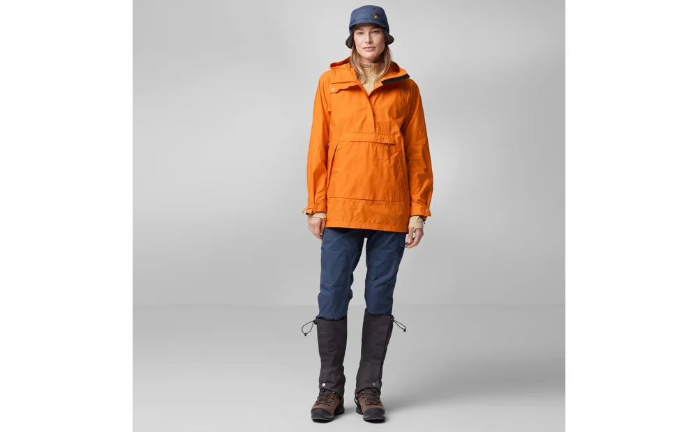 singi_x-trousers_w_84797-570_a_model_fjr