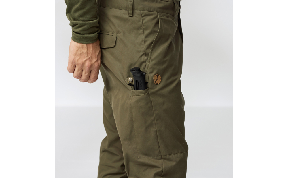sormland_tapered_trousers_m_90651-625_f_model_fjr