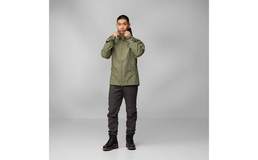 sten_jacket_m_81679-620_e_model_fjr