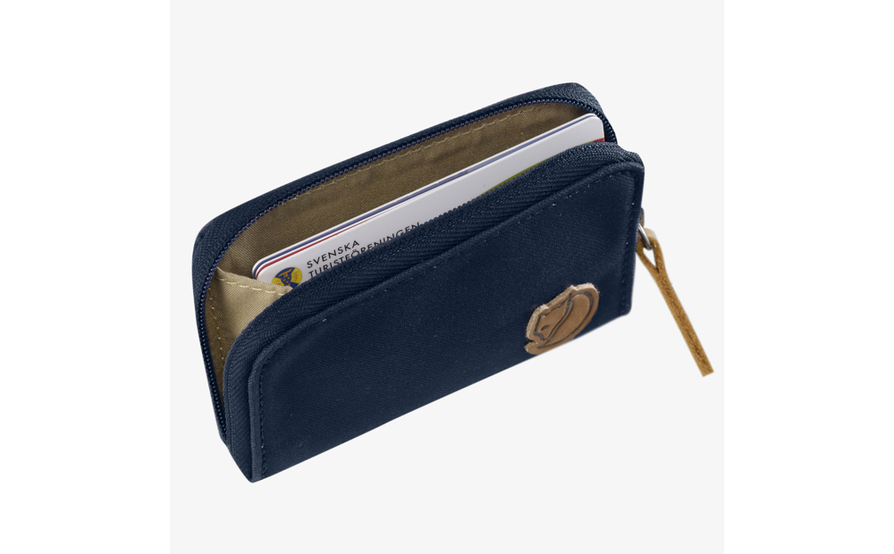 zip_card_holder_24218-560_g_detail_fjr